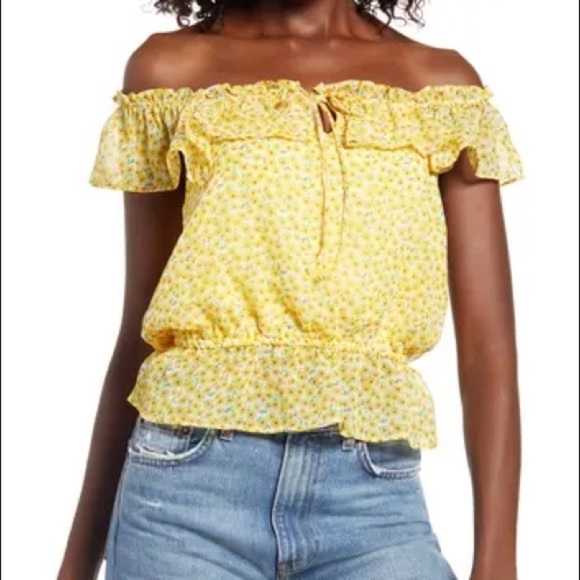 Lulu's Lawton Off the Shoulder Top - Picture 1 of 6